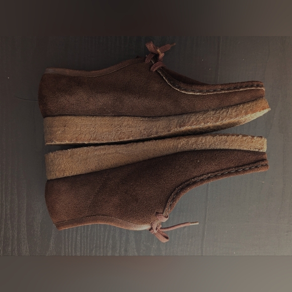 End - Picture 5 of 13